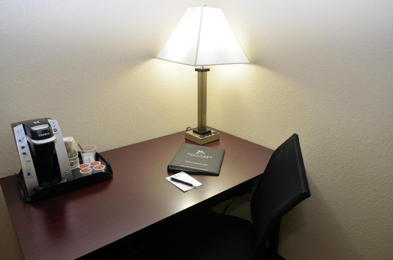 Cobblestone Inn & Suites - Manning Ngoại thất bức ảnh